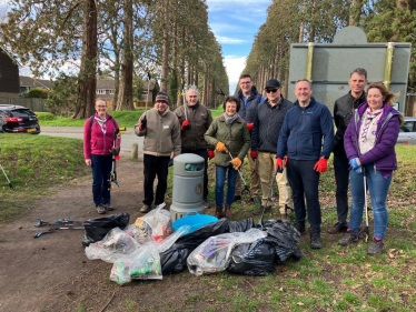 Pictured, volunteers and local community members on a litter pick in Heatherside